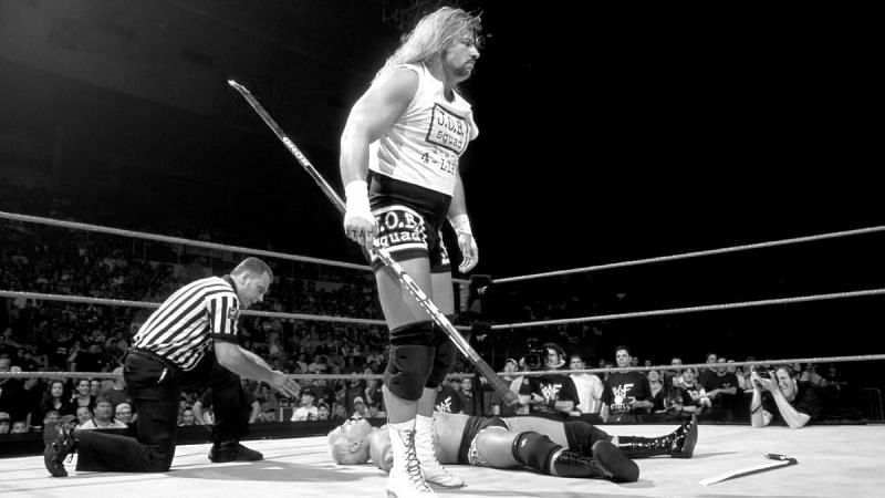 Al Snow explains to Hardcore Holly the virtues of